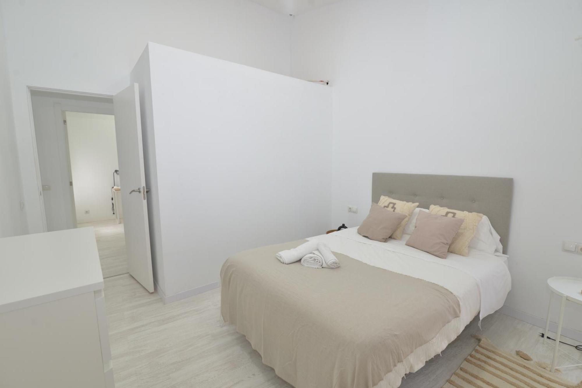El Apartamento De San Cisneros By Just-Room Santander Esterno foto